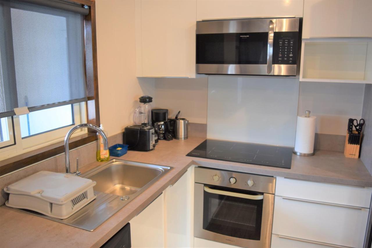 Tradewinds Apartments Симпсън Бей Екстериор снимка