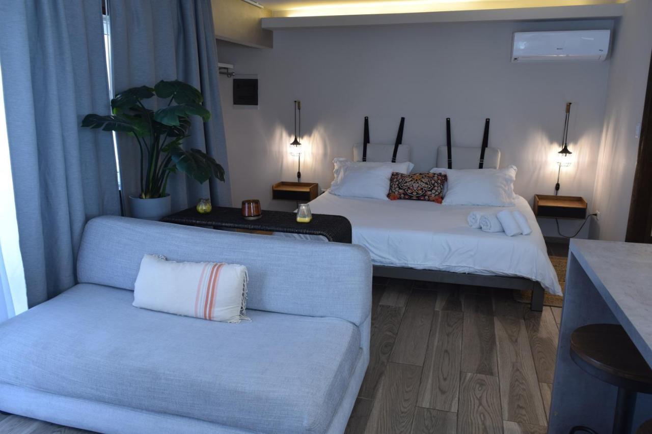 Tradewinds Apartments Симпсън Бей Екстериор снимка