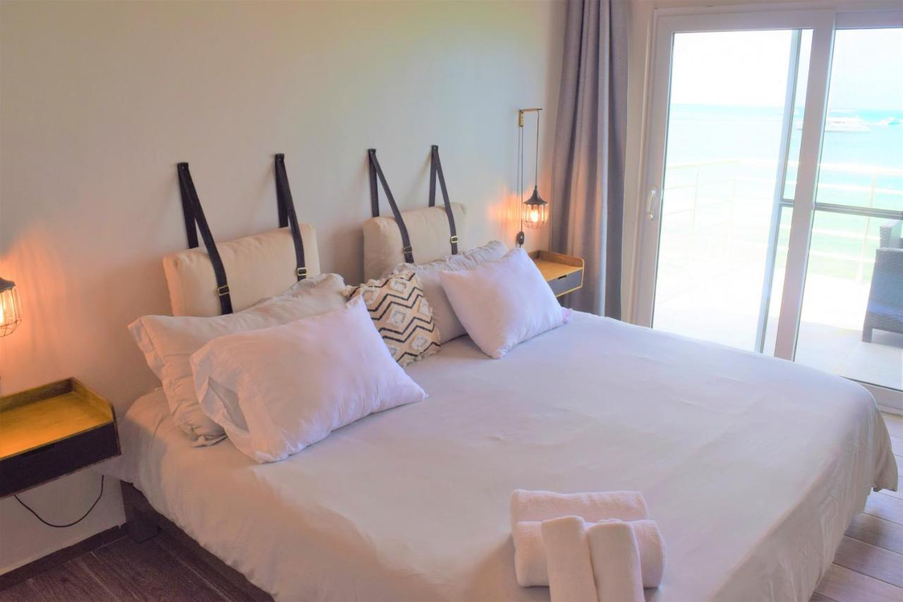 Tradewinds Apartments Симпсън Бей Екстериор снимка