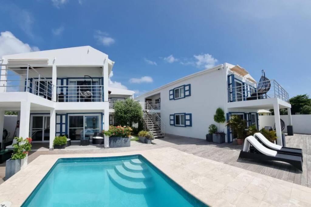 Tradewinds Apartments Симпсън Бей Екстериор снимка