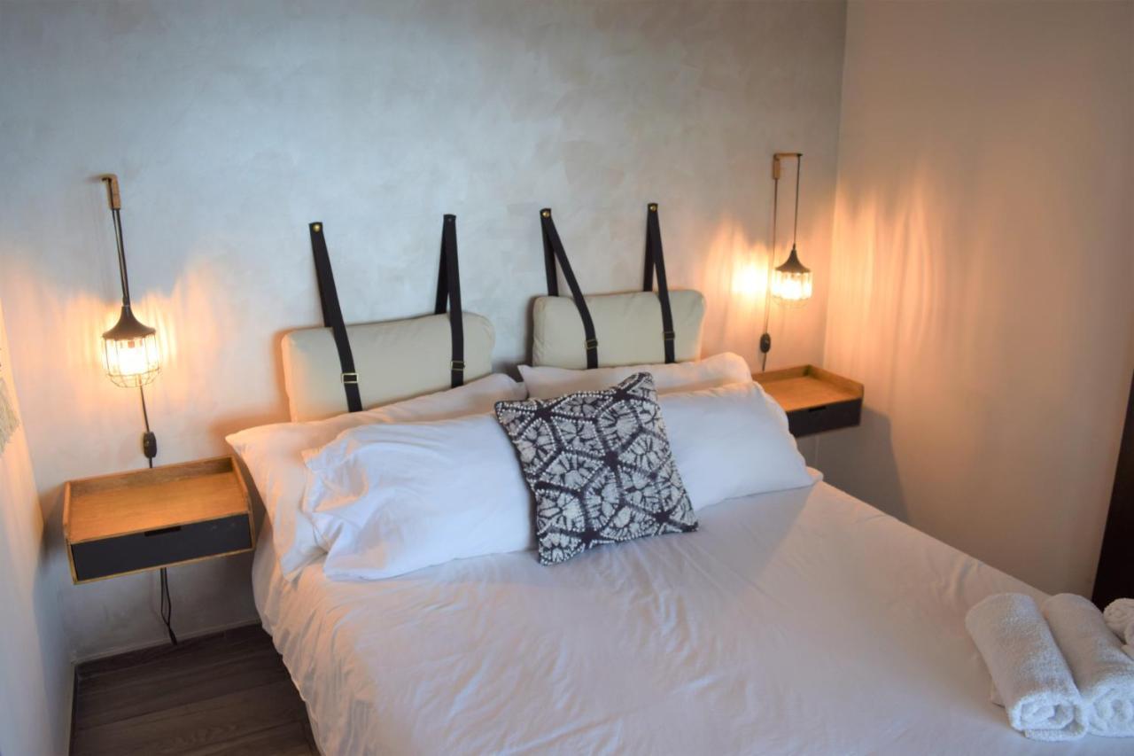 Tradewinds Apartments Симпсън Бей Екстериор снимка