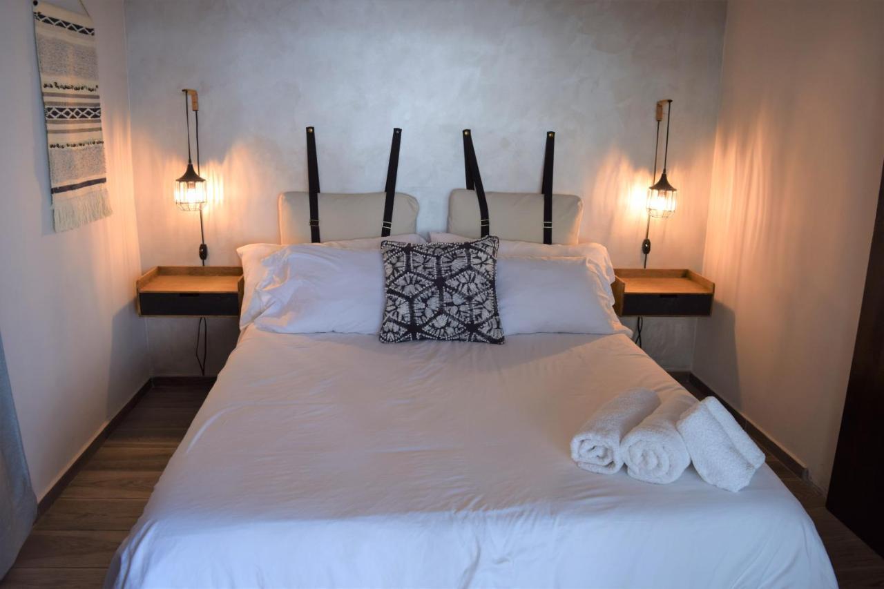 Tradewinds Apartments Симпсън Бей Екстериор снимка