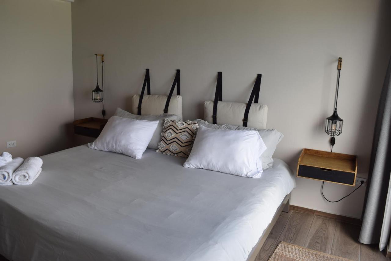 Tradewinds Apartments Симпсън Бей Екстериор снимка
