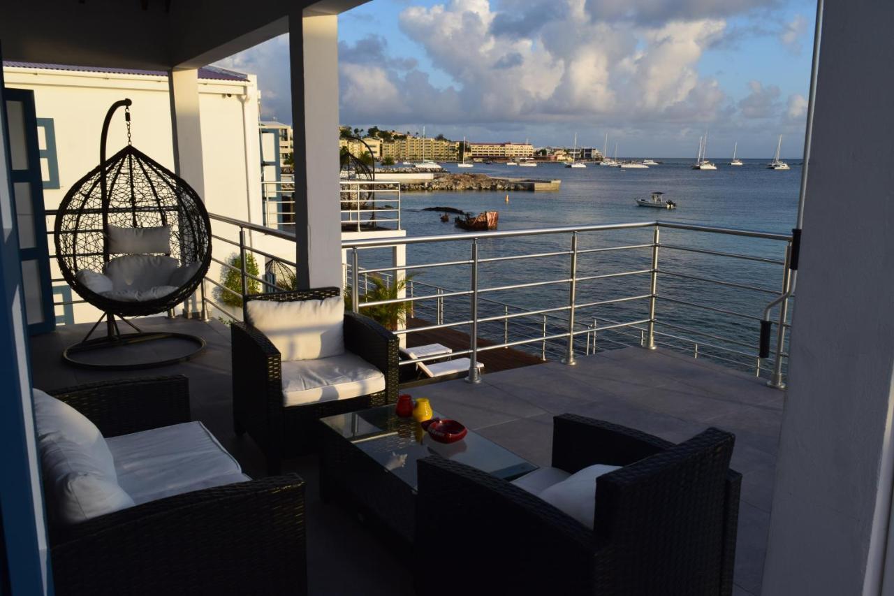 Tradewinds Apartments Симпсън Бей Екстериор снимка